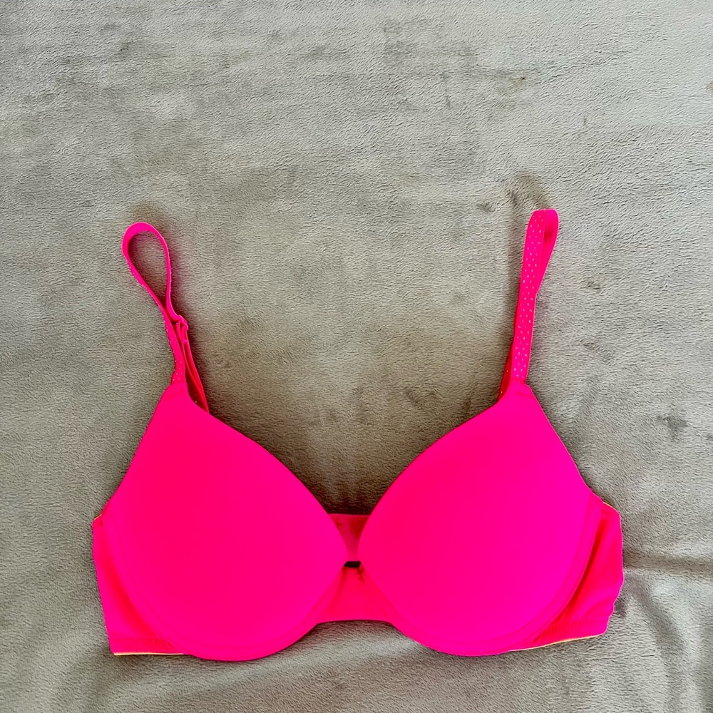 PINK Victoria's Secret Pink T-Shirt Bra Intimates